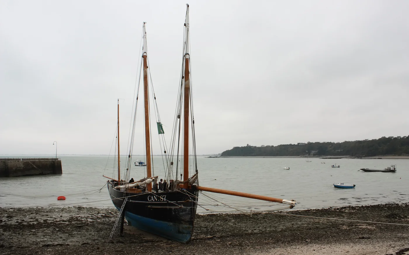 VTC Rennes Cancale avec Ladyncar vers le port de la Houle et la baie